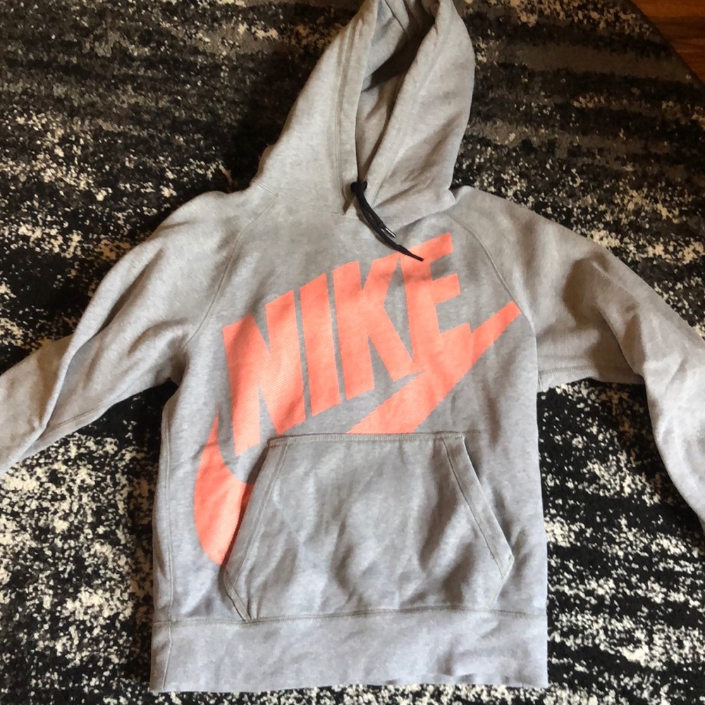 super warm Nike hoodie